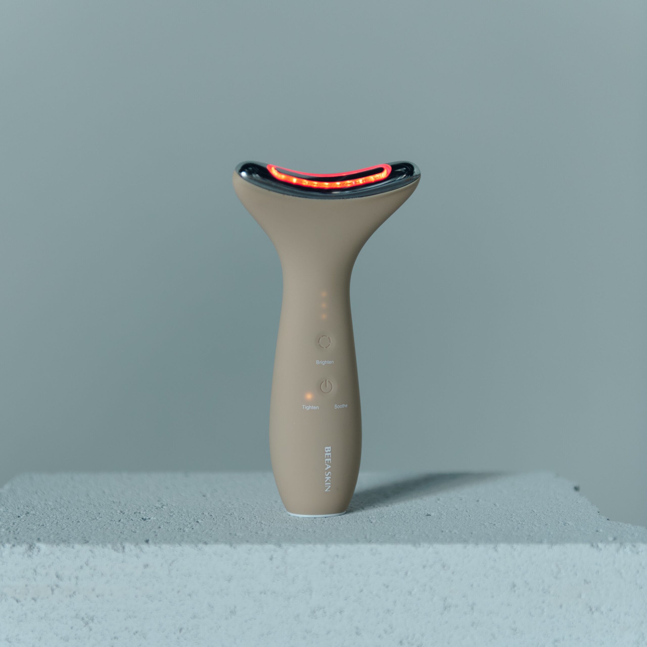 Beea Sculpta uređaj za lifting lica i vrata
