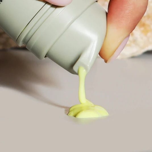 Anti-age serum protiv bora i nepravilnosti kože