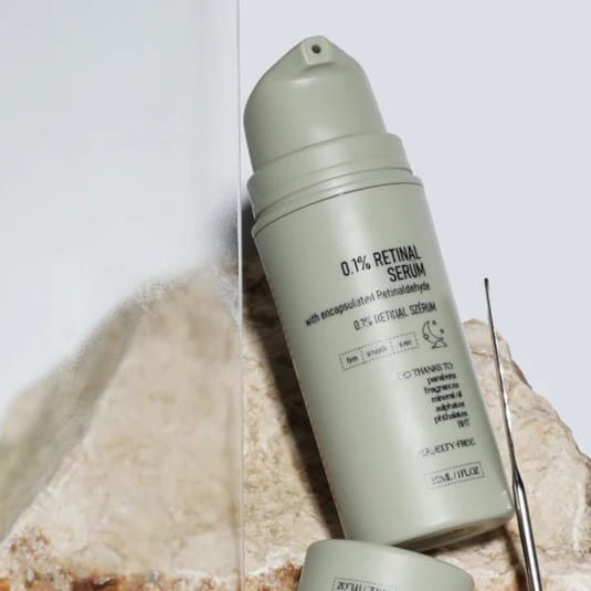 Korektivni serum s retinaldehidom za ujednačen ten